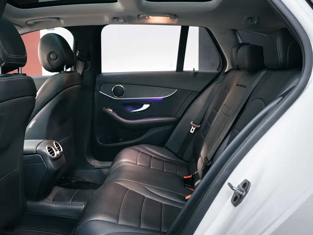 Mercedes-Benz C-Class (Import) — миниатюра 10