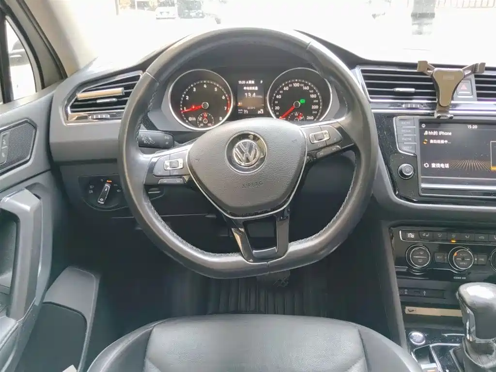 Volkswagen Tiguan L L 2017 330TSI AT Luxury