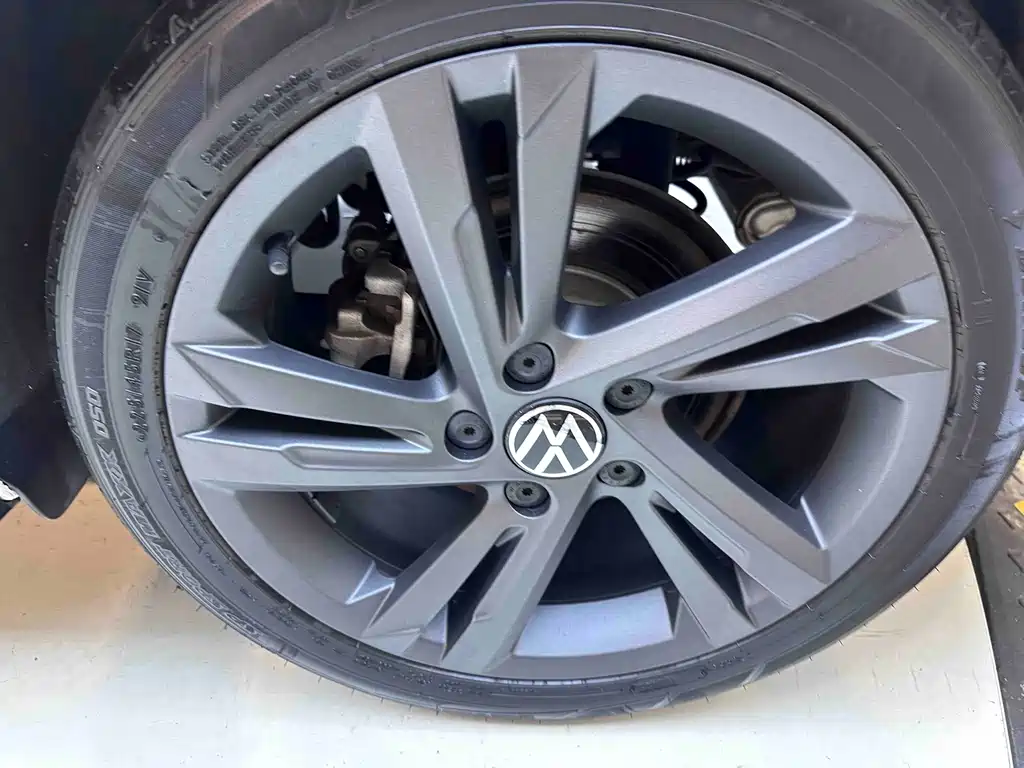 Volkswagen Golf — миниатюра 21