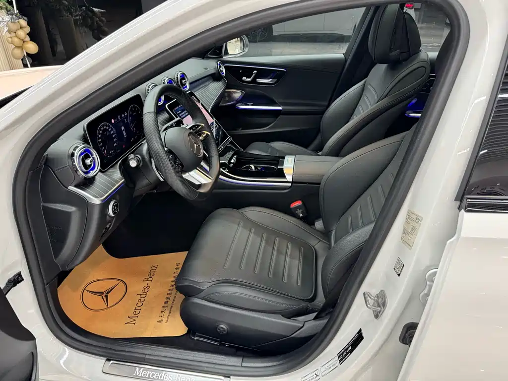 Mercedes-Benz C-Class — миниатюра 10