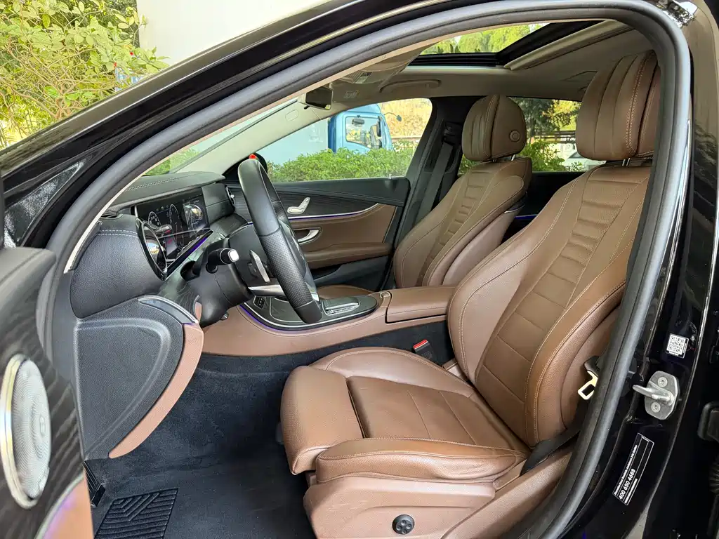 MERCEDES-BENZ E CLASS