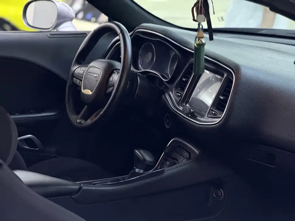 Dodge Challenger 2019 3.6L AT