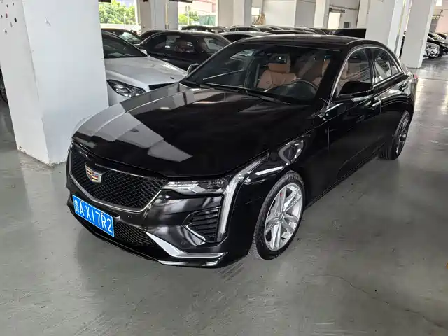 CADILLAC CT4