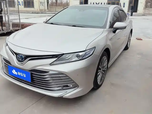 TOYOTA CAMRY 2019