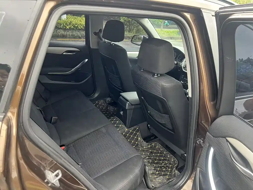 BMW X1 2014 sDrive18i Fashion