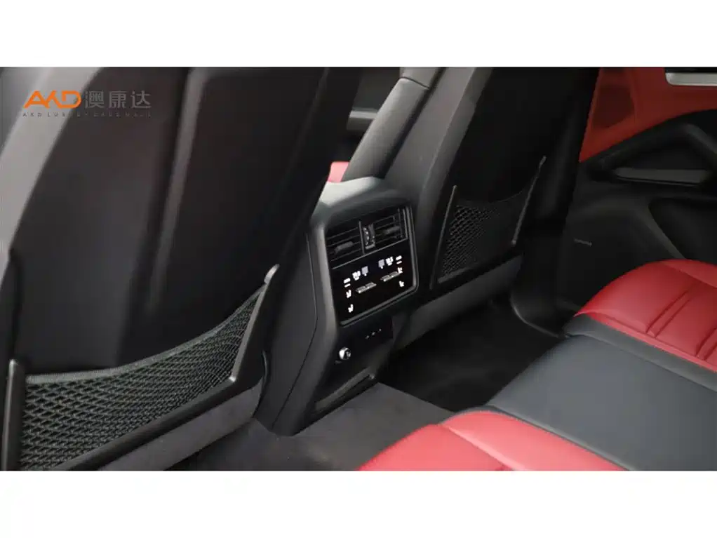 Porsche Cayenne — миниатюра 9