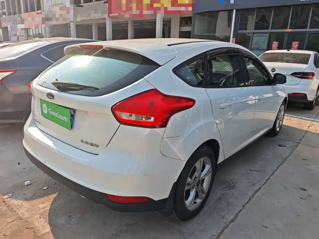 Ford Focus — миниатюра 7