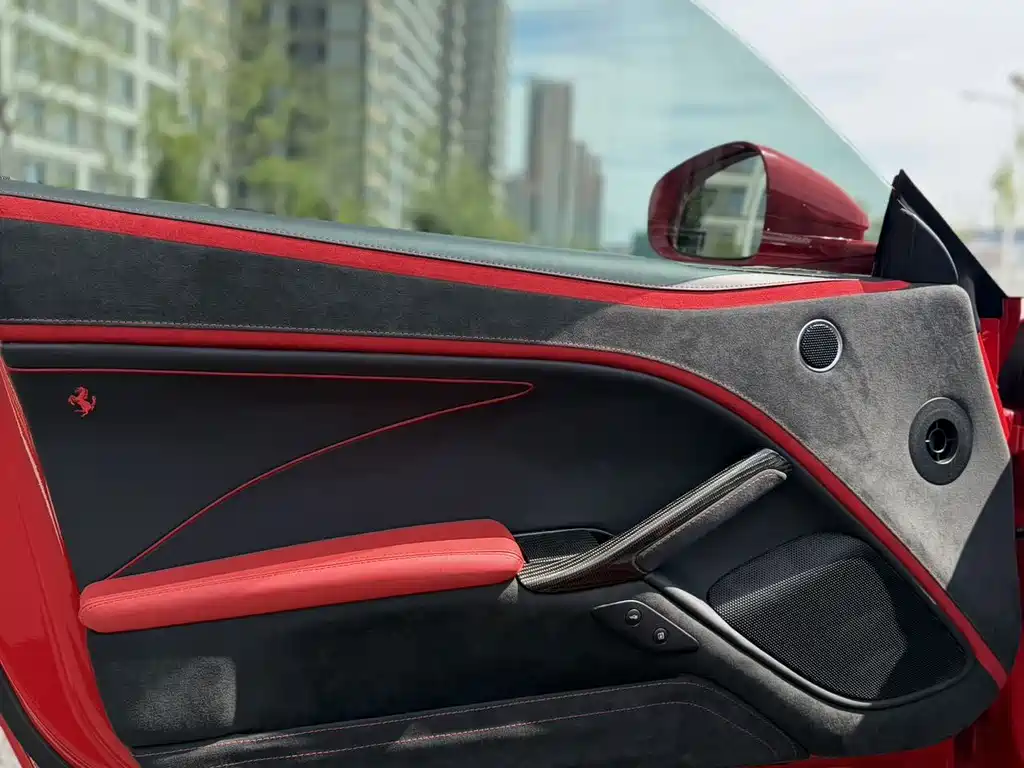 Ferrari F12berlinetta — миниатюра 5
