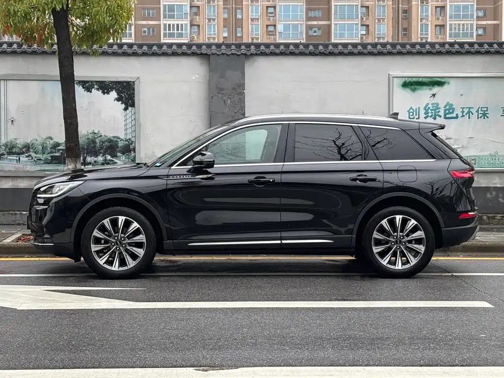 Lincoln Corsair 2022 2.0T