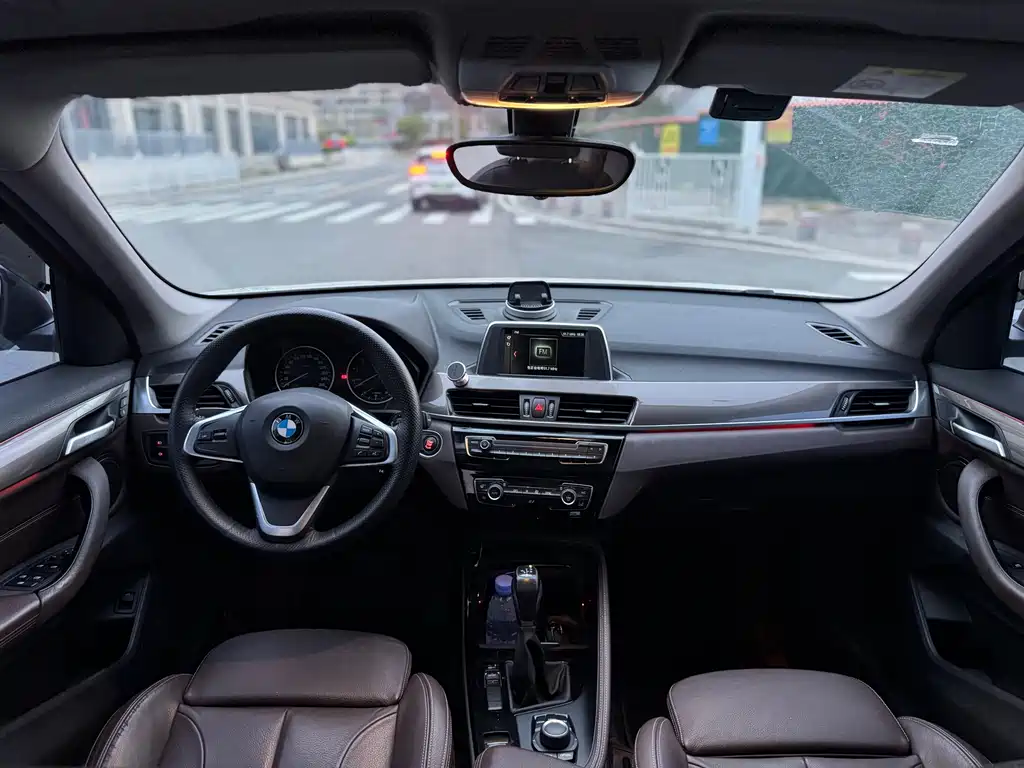BMW X1 — миниатюра 5