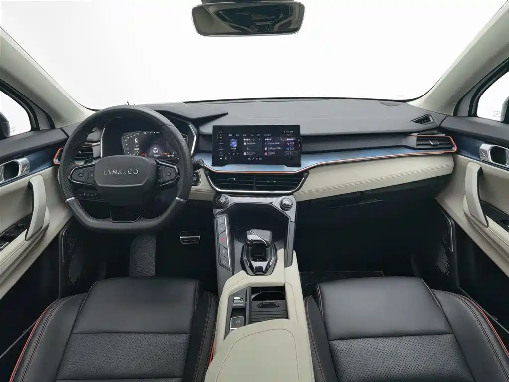 Lynk & Co 06 2020 1.5T Halo