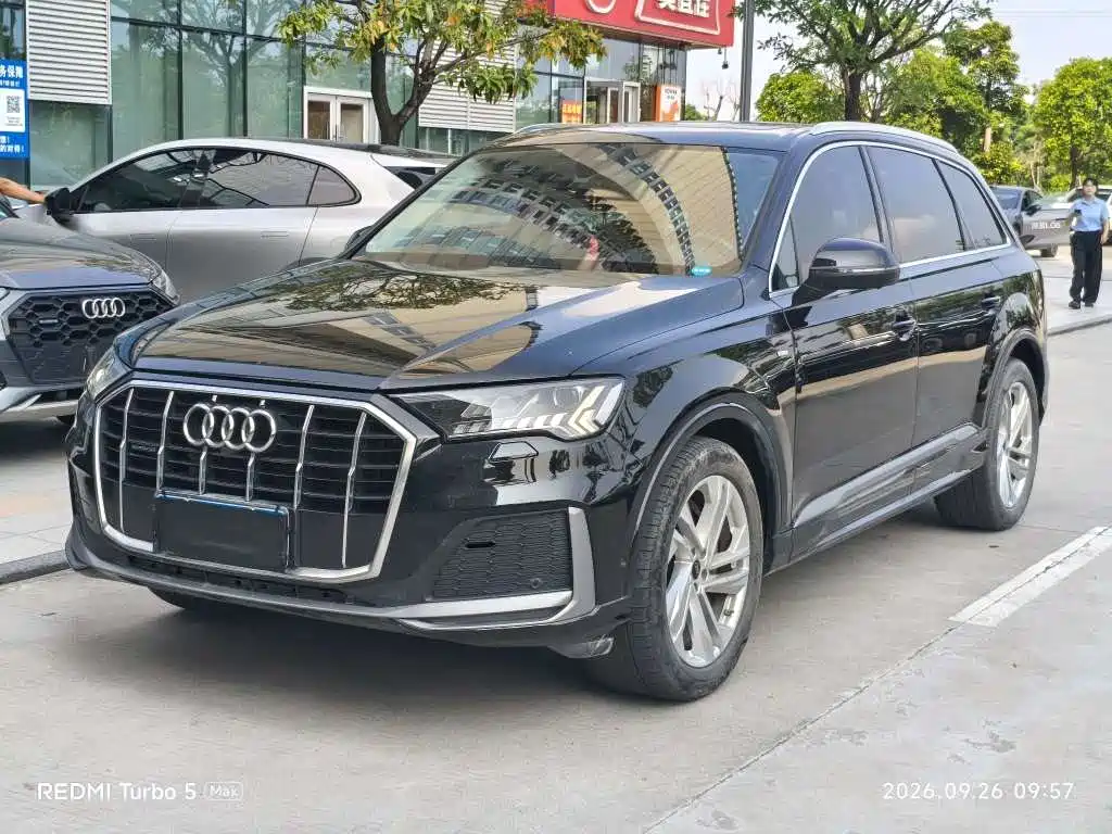 奥迪Q7 2023款 45 TFSI quattro S line运动型 2024