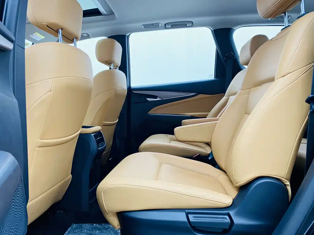 SAIC MAXUS CHASE G50 PLUG IN HYBRID