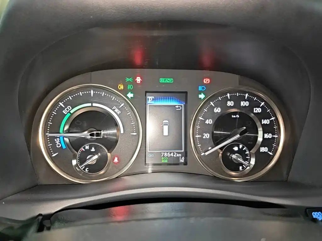 Toyota Vellfire — миниатюра 12
