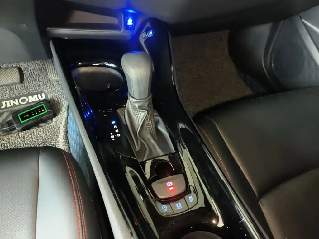Toyota IZOA — миниатюра 14