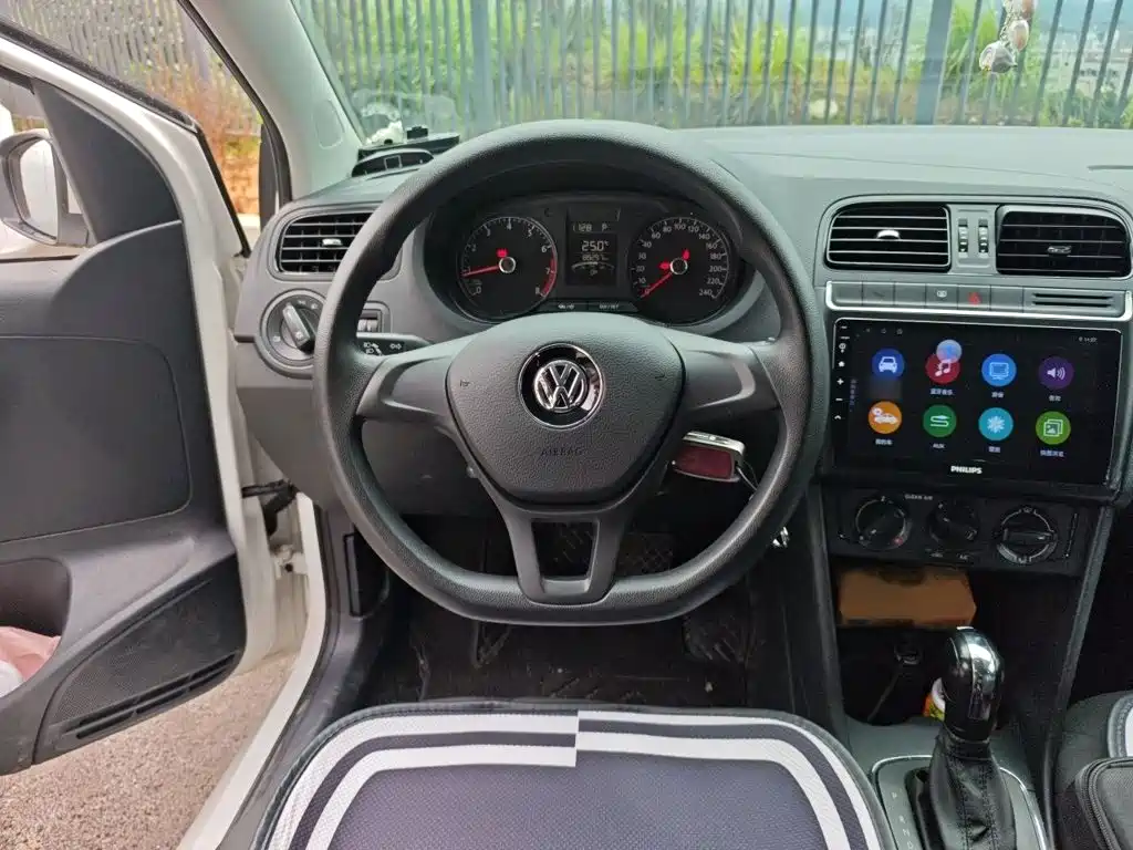 Volkswagen Polo — миниатюра 3