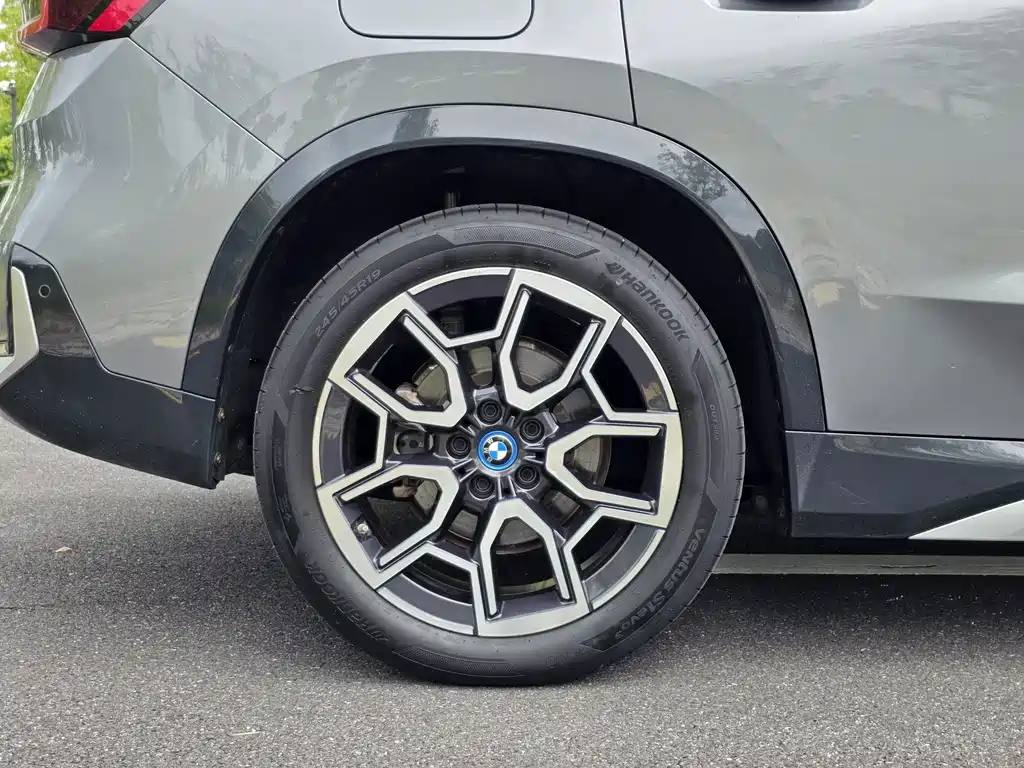 BMW iX1 — миниатюра 23