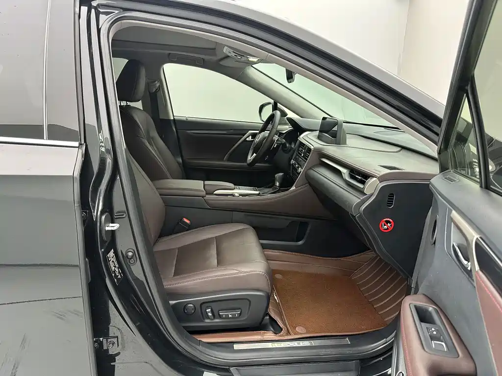 Lexus RX — миниатюра 11