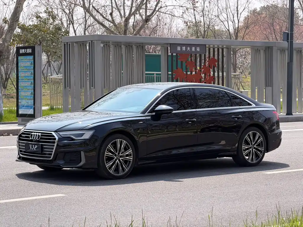 Audi A6L 2022
