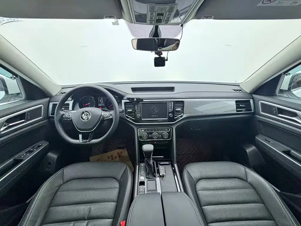 Volkswagen Teramont — миниатюра 7