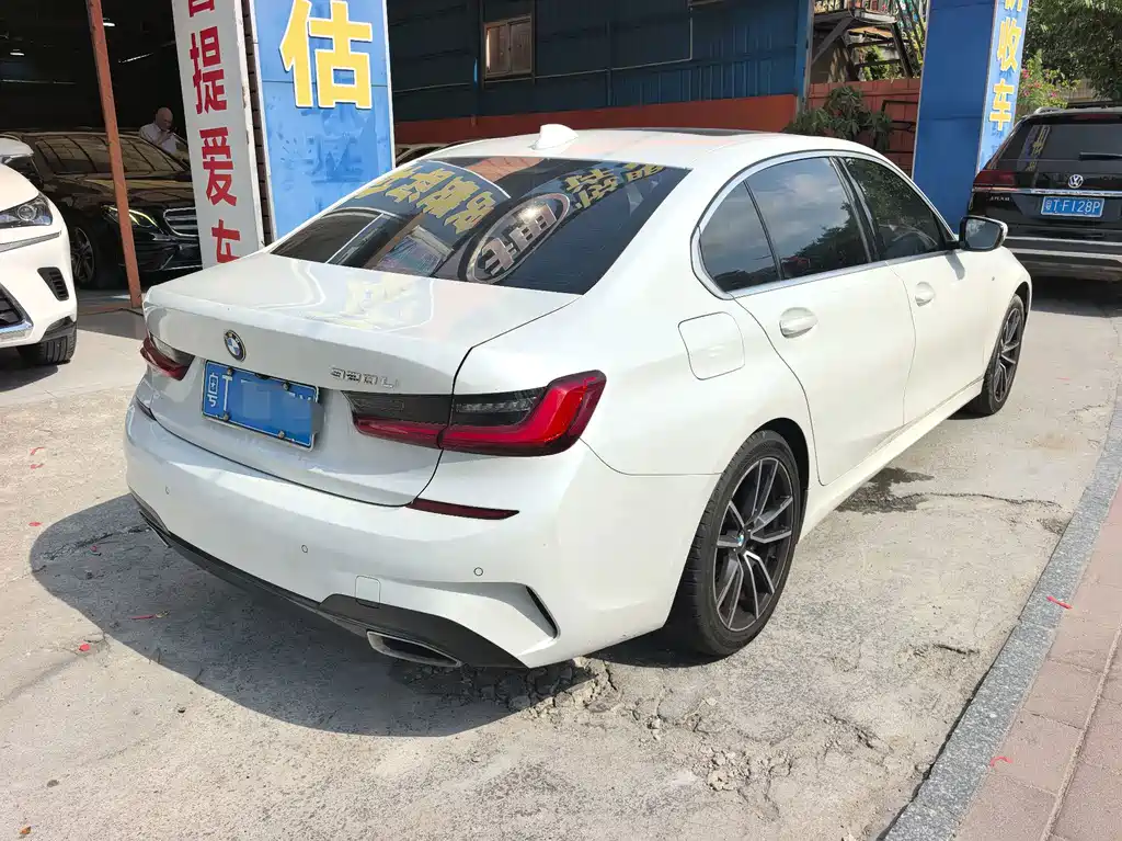 BMW 3 Series — миниатюра 4