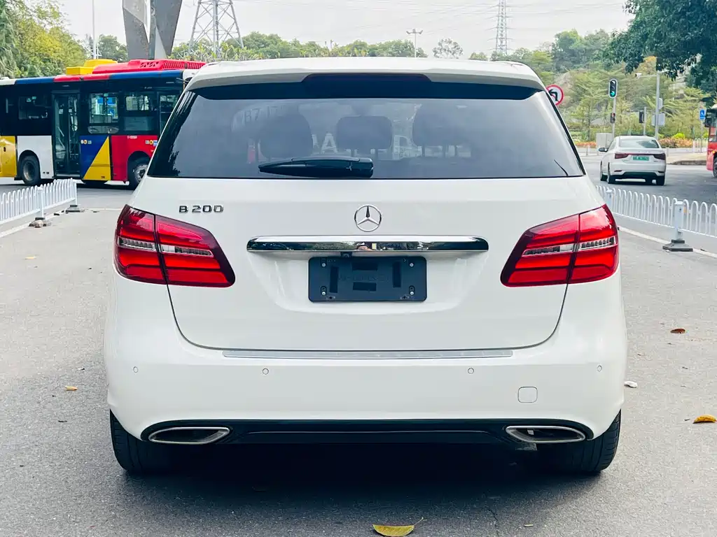 MERCEDES-BENZ B CLASS