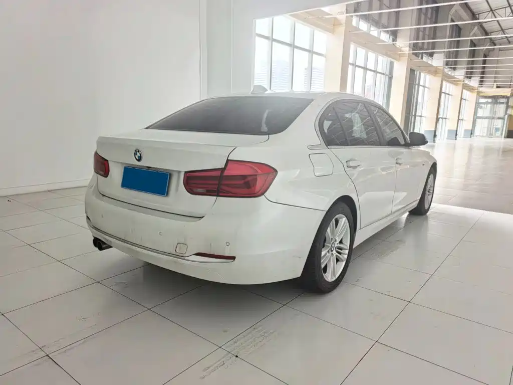 BMW 3 Series — миниатюра 7
