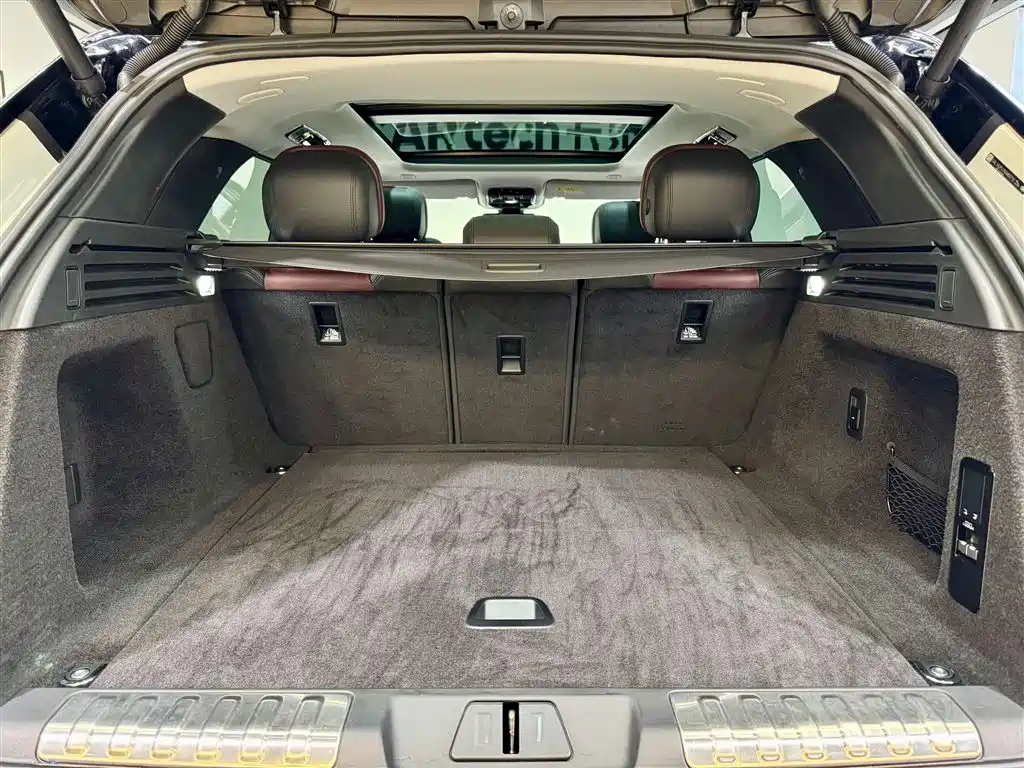 Land Rover Range Rover Sport 2024 400PS Dynamic SE