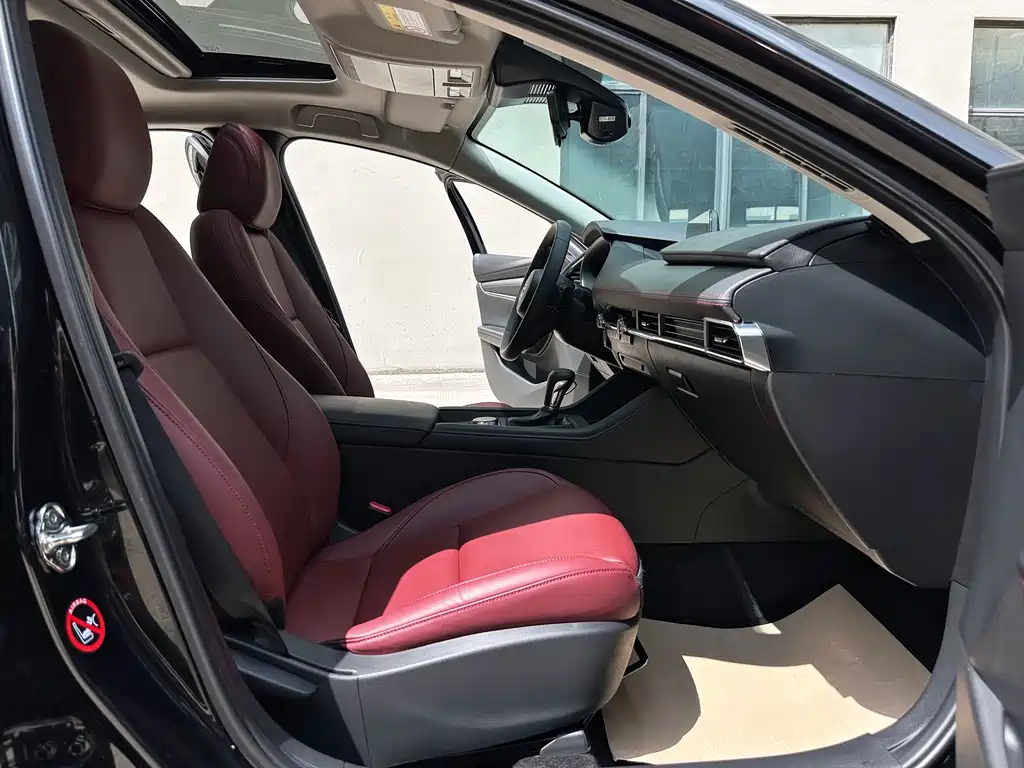 Mazda 3 Axela — миниатюра 4