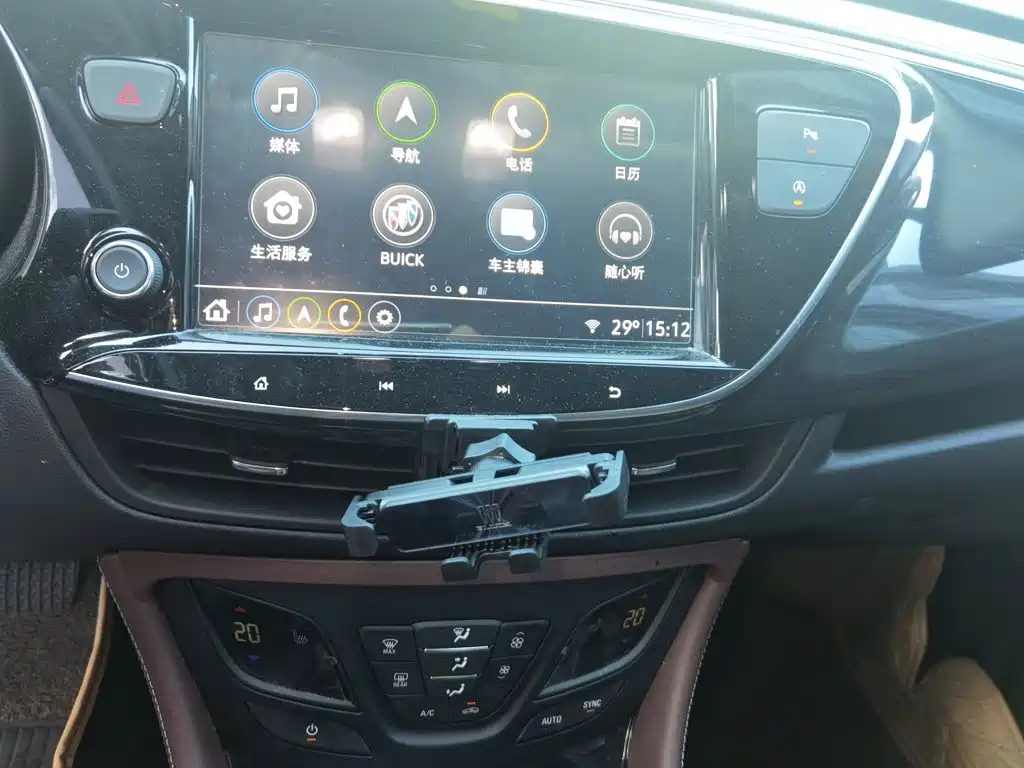 Buick Envision Plus — миниатюра 9