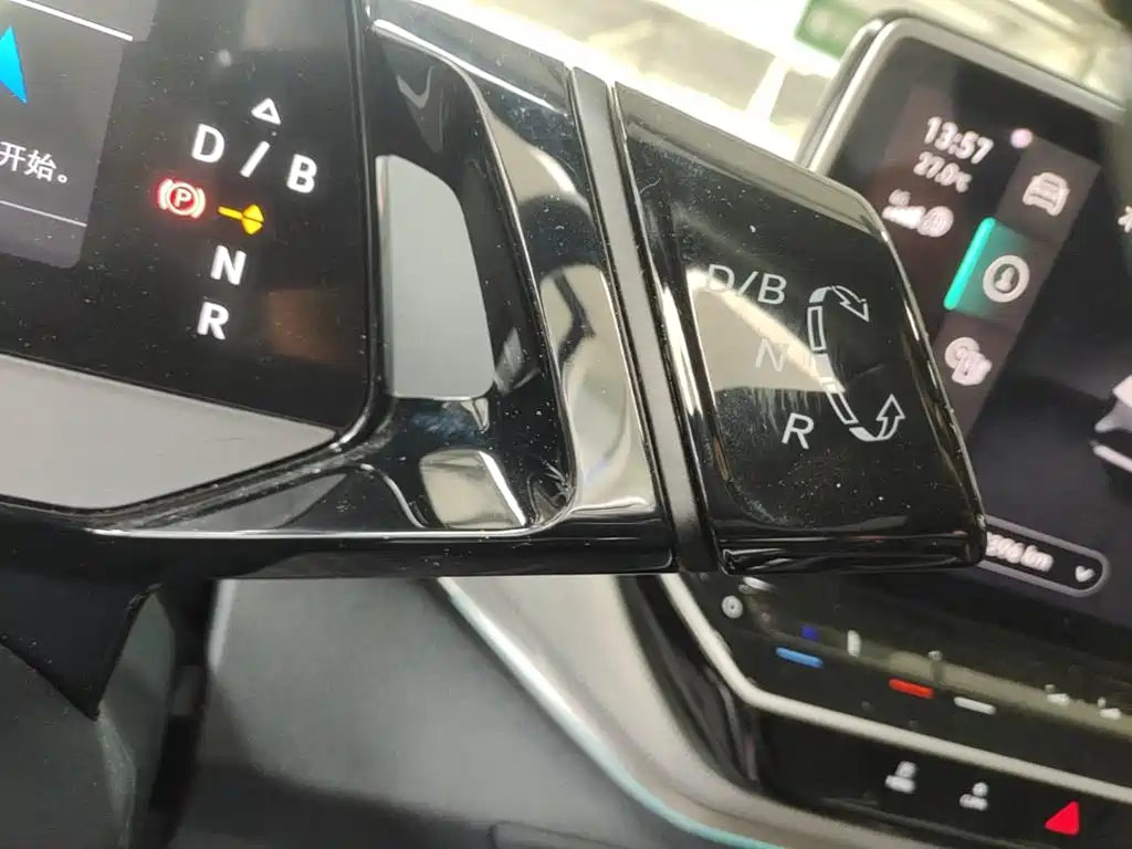 Volkswagen ID.4 Crozz — миниатюра 14