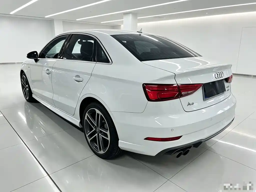 Audi A3 — миниатюра 4