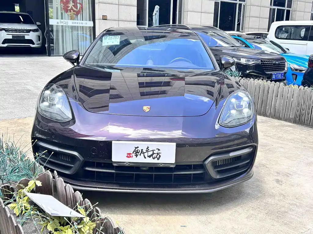 Porsche Panamera — миниатюра 2