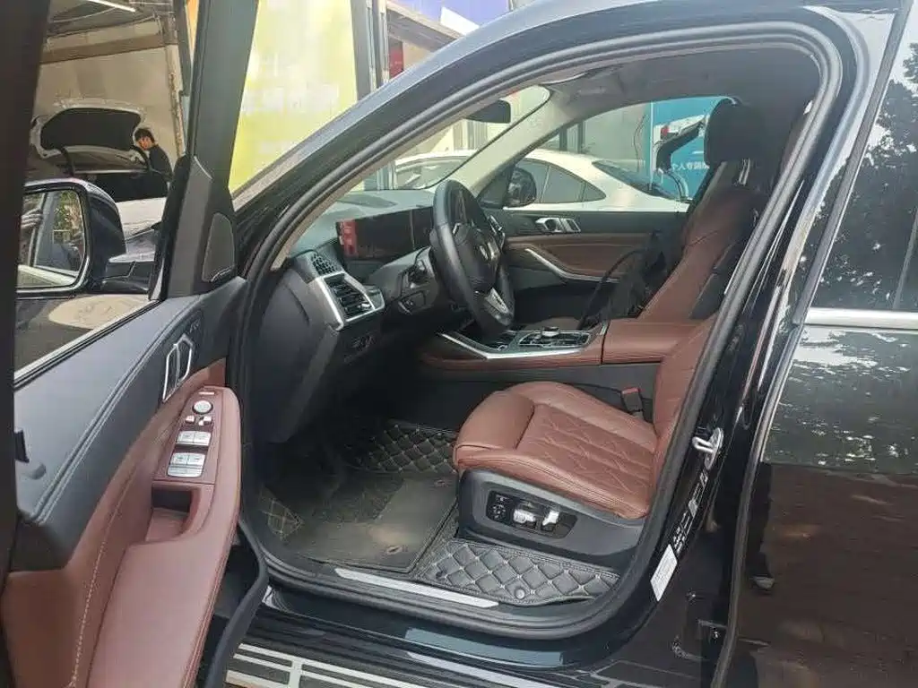 BMW X7 — миниатюра 6
