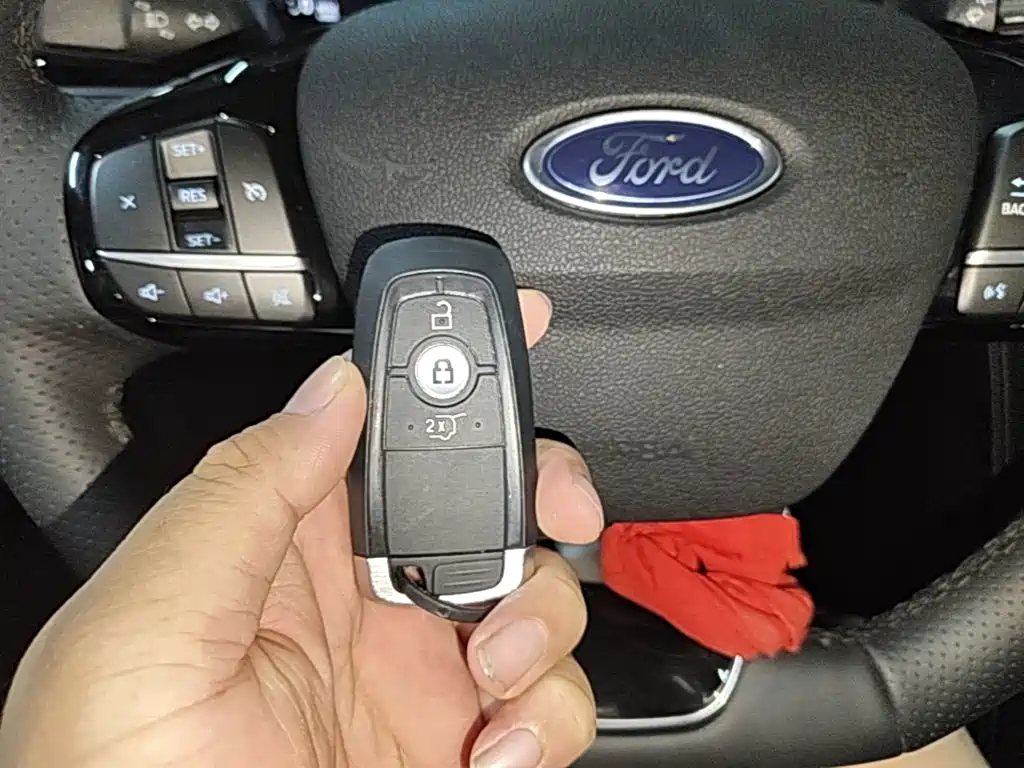 Ford Escape — миниатюра 9