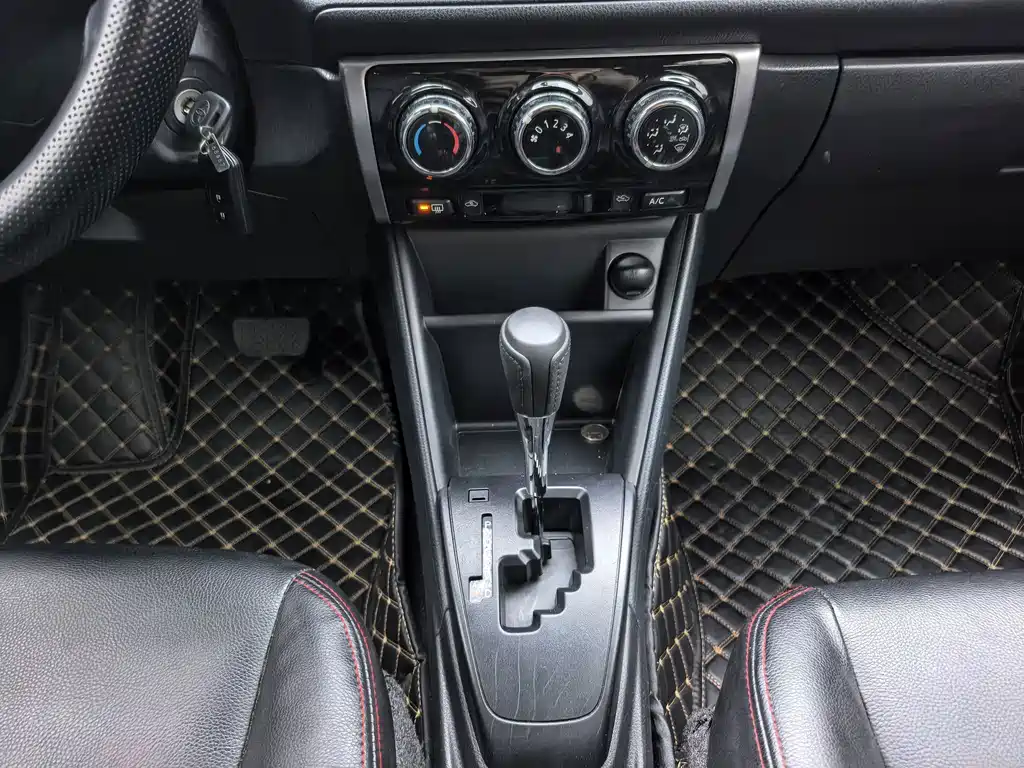 Toyota Yaris L — миниатюра 11