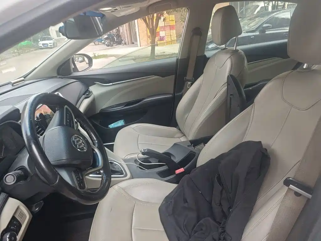 Buick Excelle — миниатюра 11