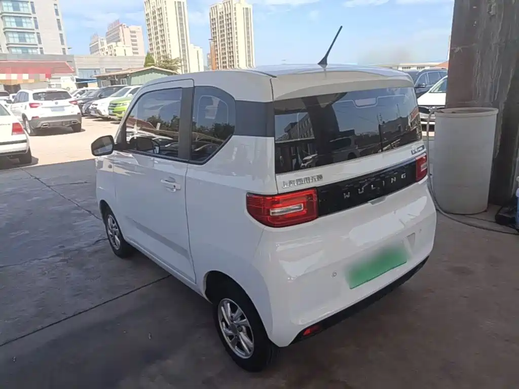 Wuling MINIEV — миниатюра 5