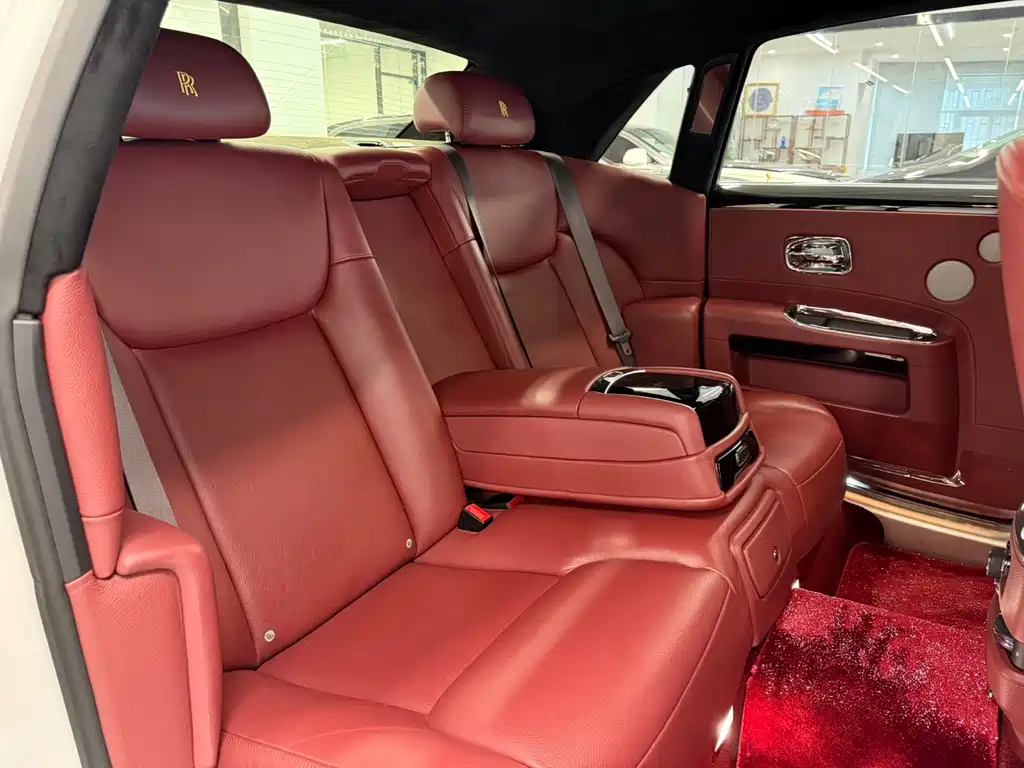 Rolls-Royce Ghost — миниатюра 9
