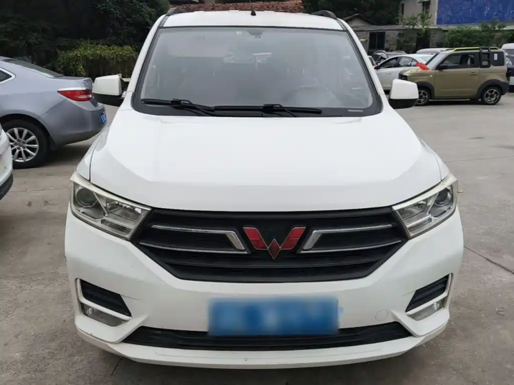 Wuling Hongguang — миниатюра 3