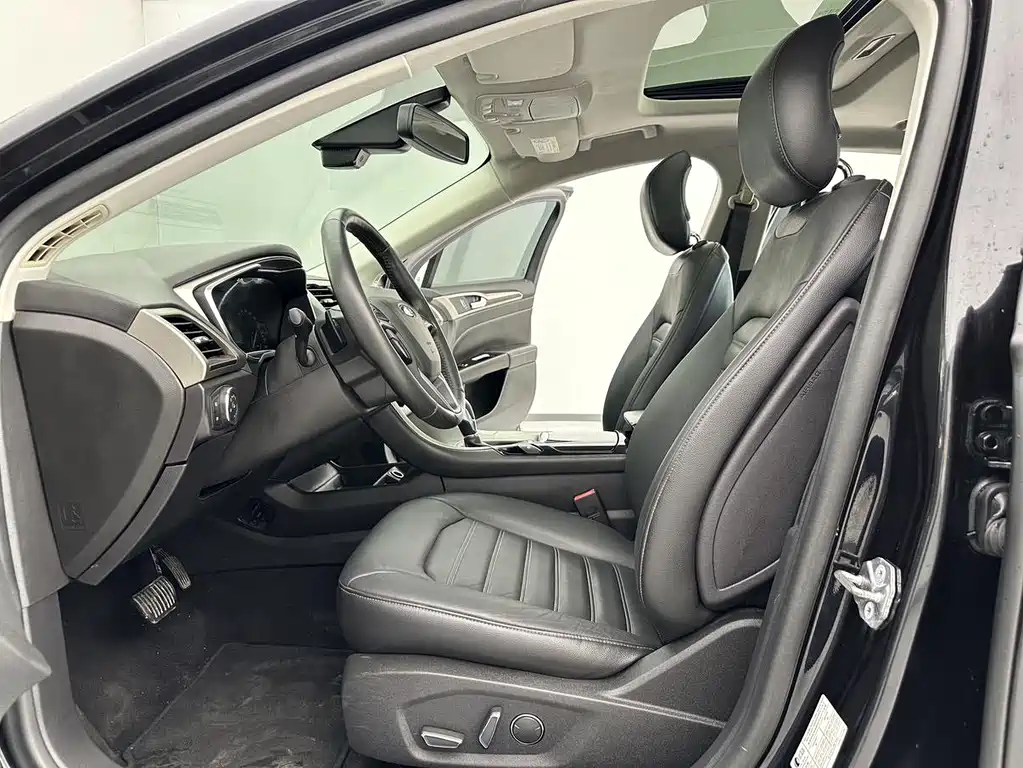 Ford Mondeo — миниатюра 4
