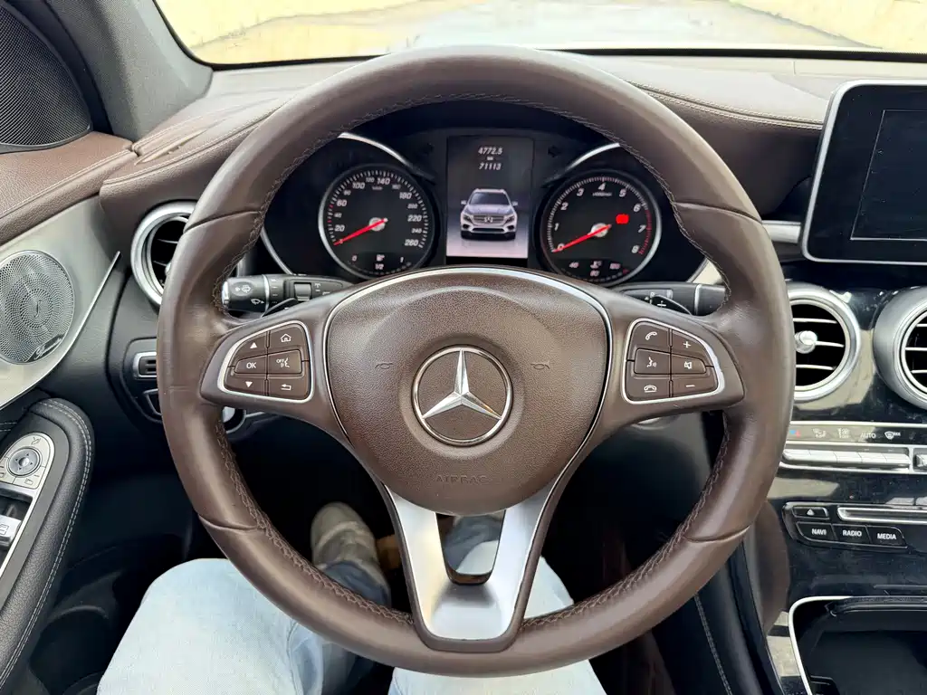 Mercedes-Benz GLC — миниатюра 8