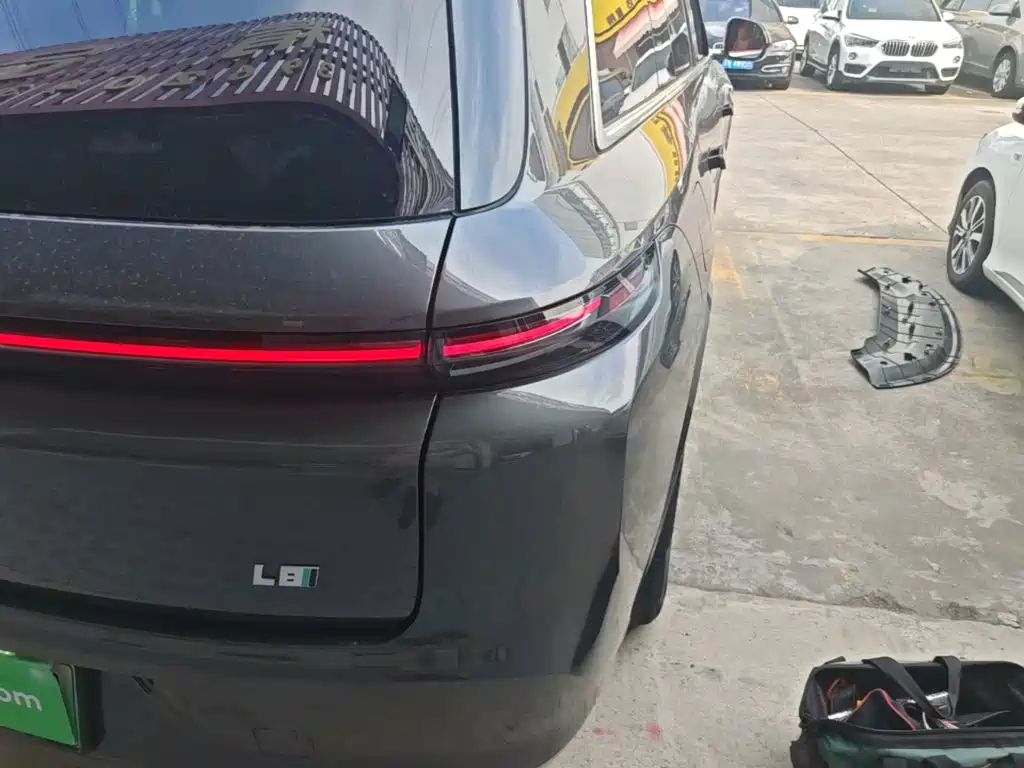 Li Auto Li L8 — миниатюра 8