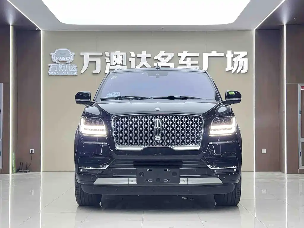 Lincoln Navigator — миниатюра 2