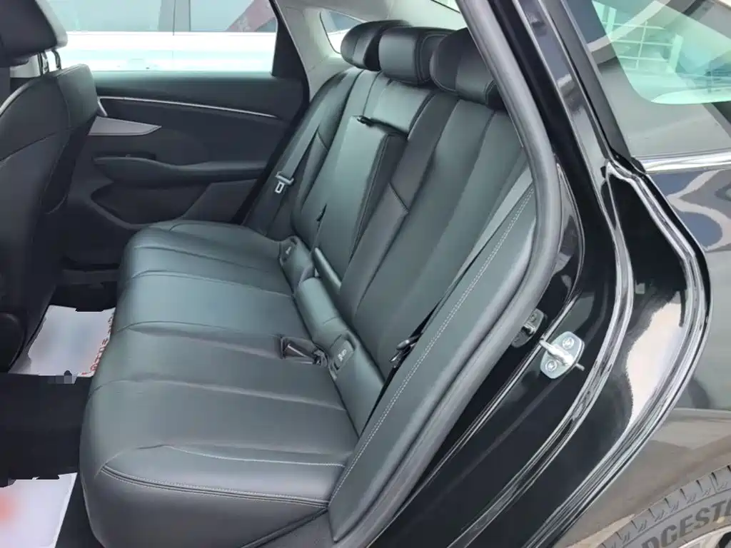 Buick LaCrosse — миниатюра 17