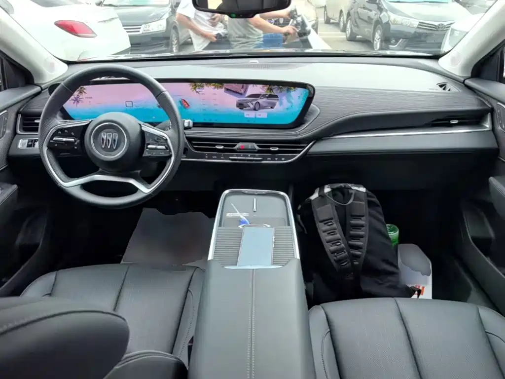 Buick LaCrosse — миниатюра 10