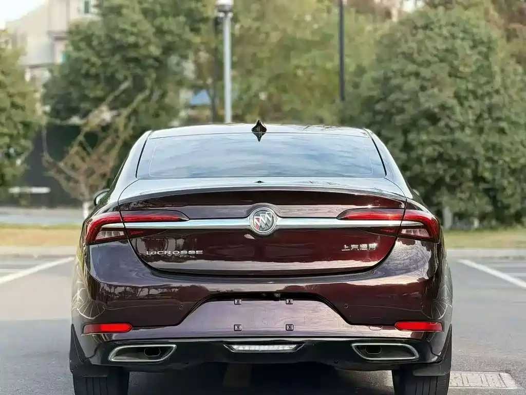 Buick LaCrosse 2021 Avenir