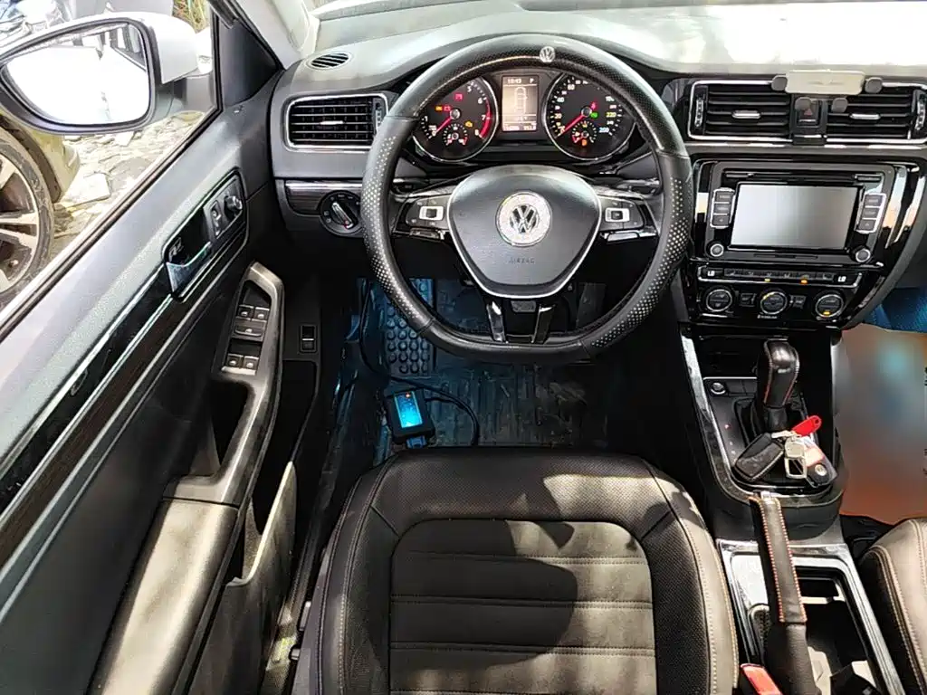 Volkswagen Sagitar — миниатюра 15