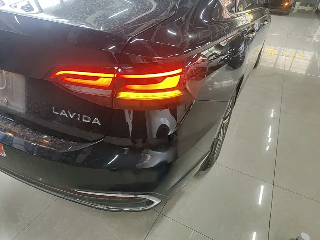 Volkswagen Lavida — миниатюра 8