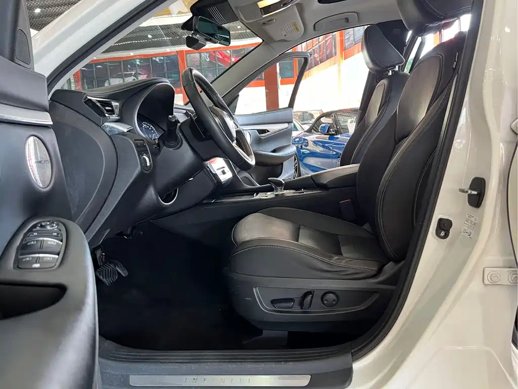 Infiniti QX50 — миниатюра 8